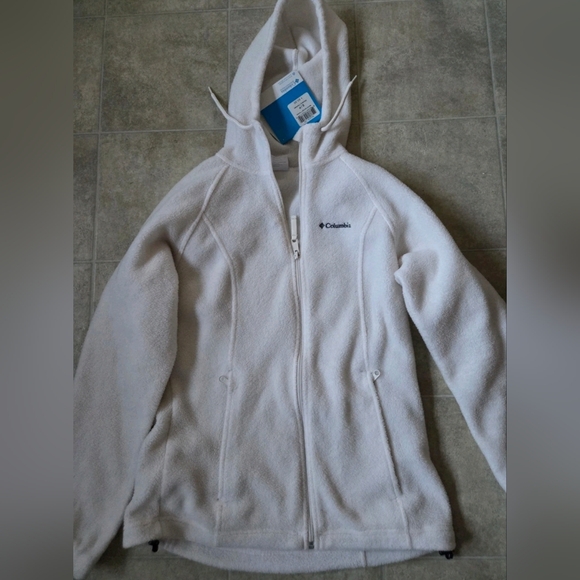 Columbia Jackets & Blazers - For sale womens white fleece hoodie full zipper Columbia jacket size Small